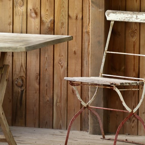 Zdjęcie: Balkon miejski 4–6 m²: aranżacja na lato – meble, rośliny i prywatność